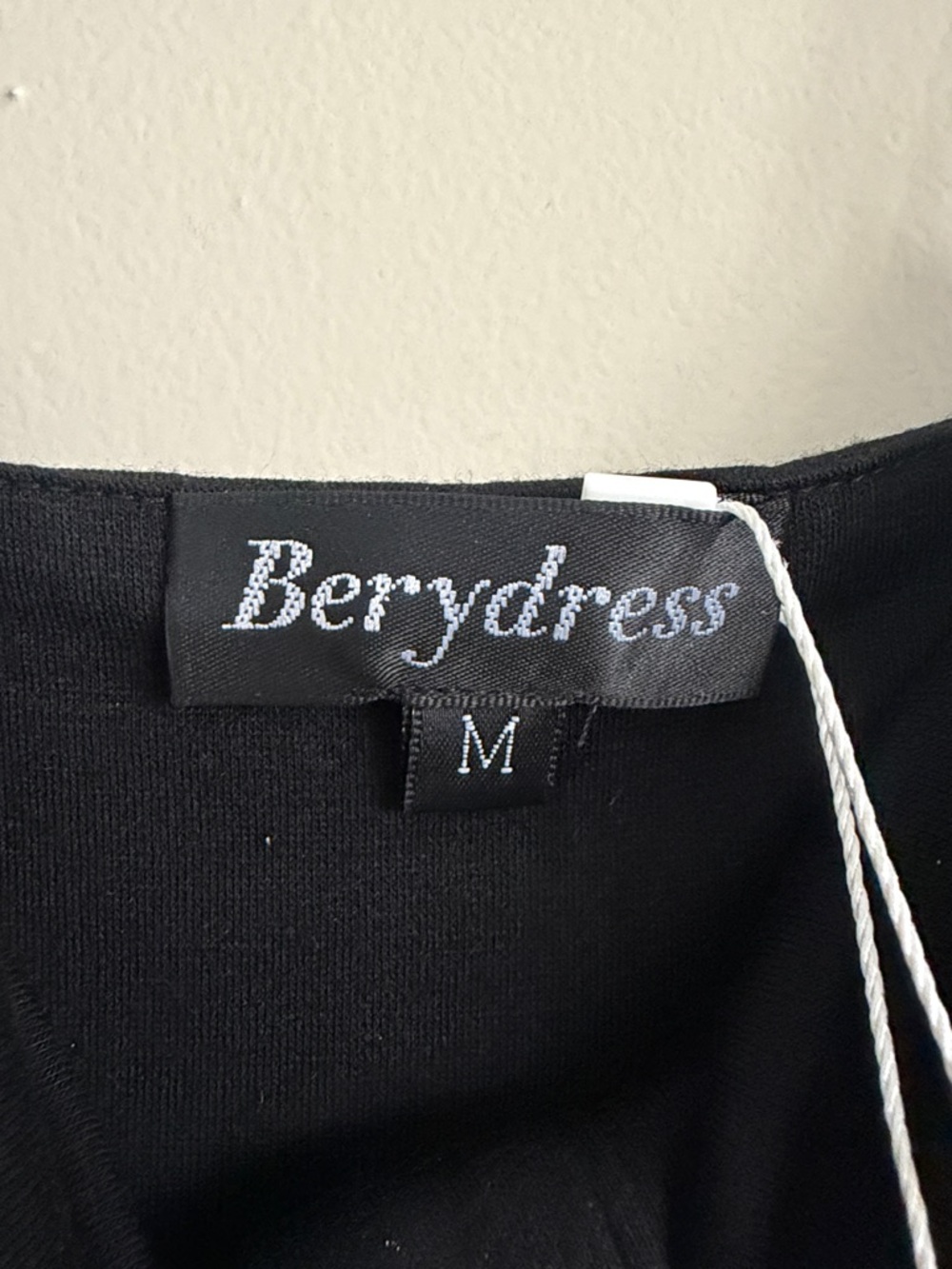 Berydress Sleeveless Black Button-Front Midi Dress with Adjustable Straps - Picture 3 of 5